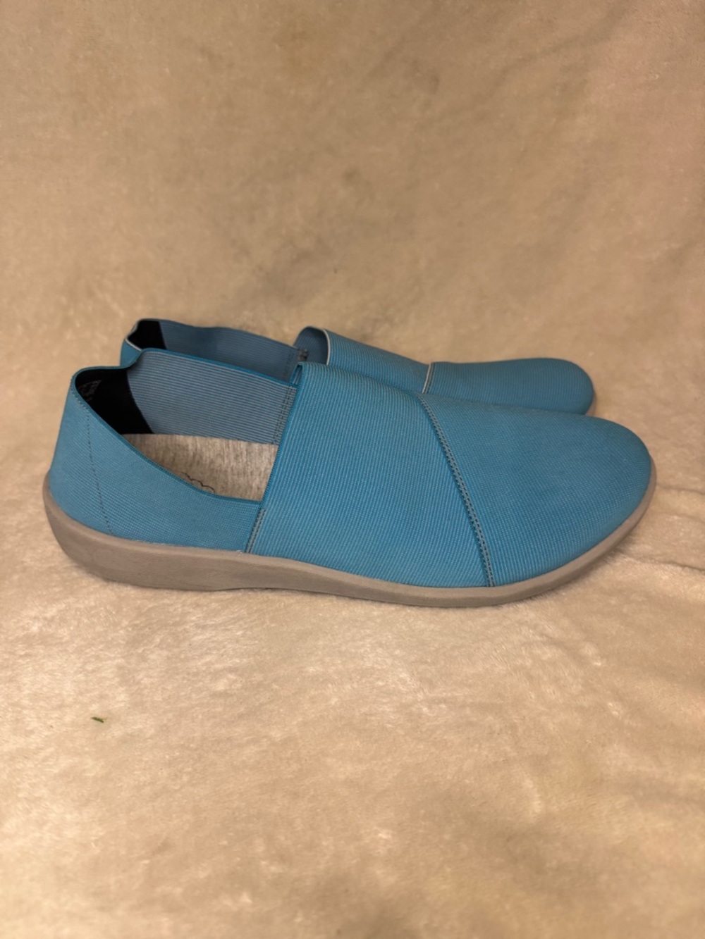 Clarks Cloudsteppers Blue Slip On Flats Women’s 11 Comfort Shoes